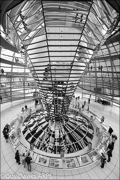 Reichstag Reflections (Mono)